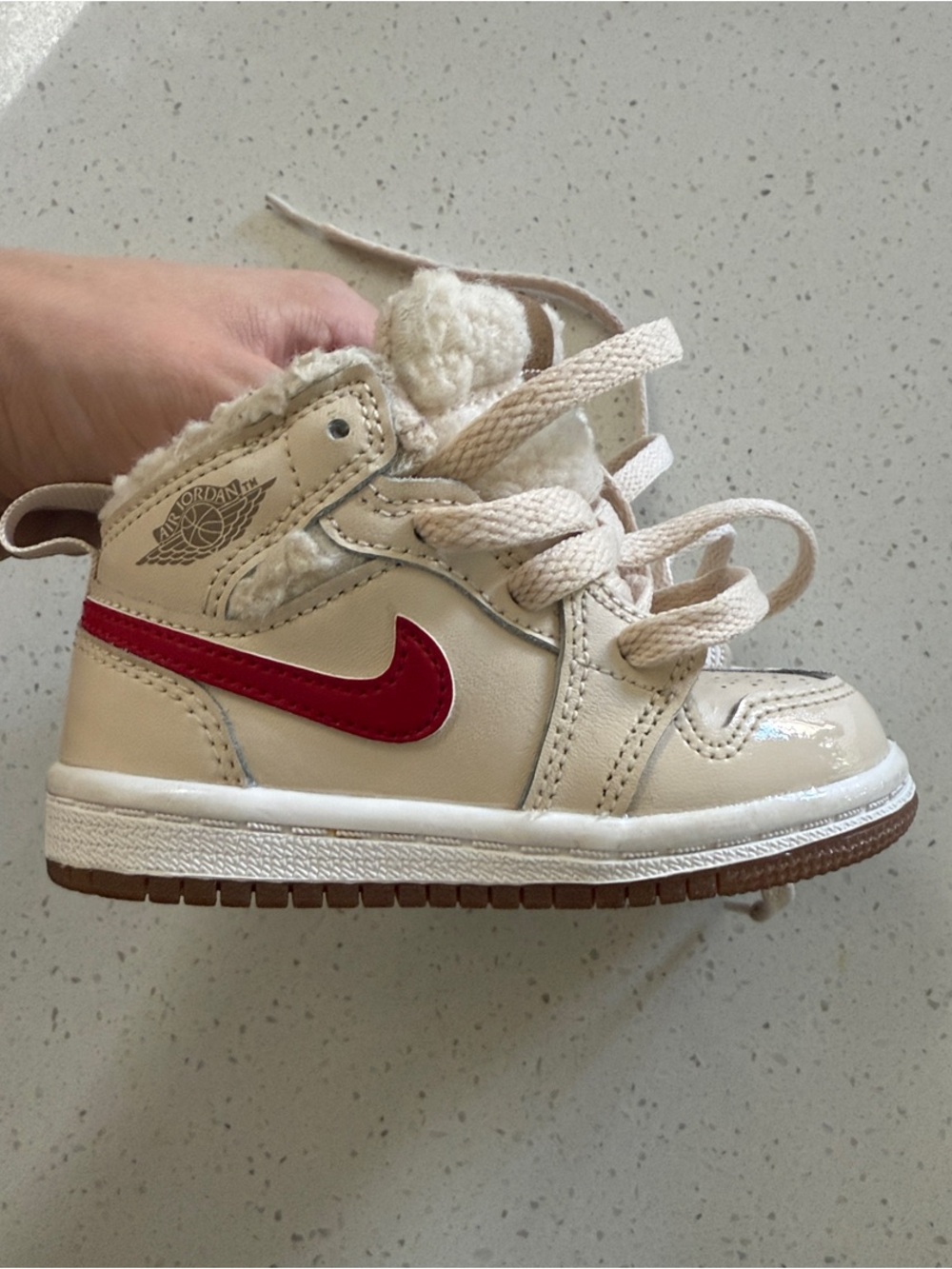 Nike Jordan 1 Mid utility Fleece pearl white